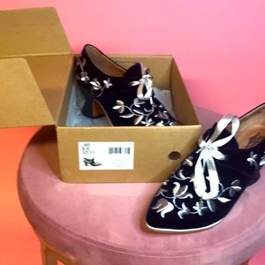 Brand New American Duchess Louis Blue Size 9.5